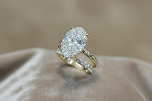 Four-Prong Solitaire Diamond Ring Setting with Pave Wedding Band