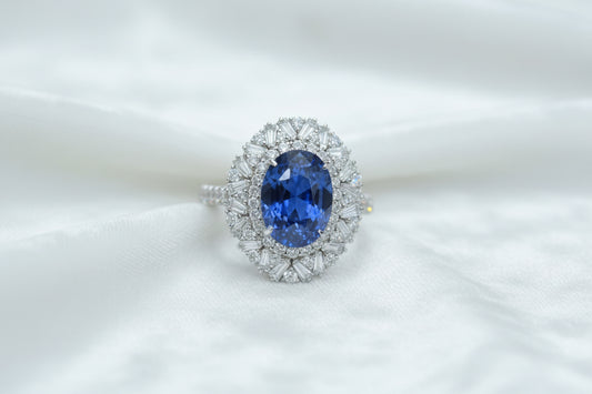 St. Paul's Radiance | Luxurious Palace Style Ring Setting