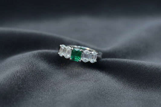 Verdant Symphony | Horizontal Pavé Ring Setting