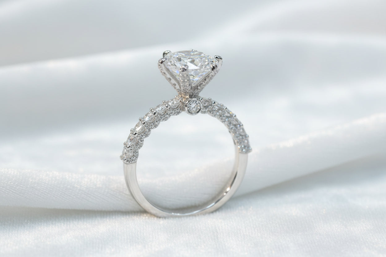 The Stellar Orbit | Three-Dimensional Full-Pave Ring Setting