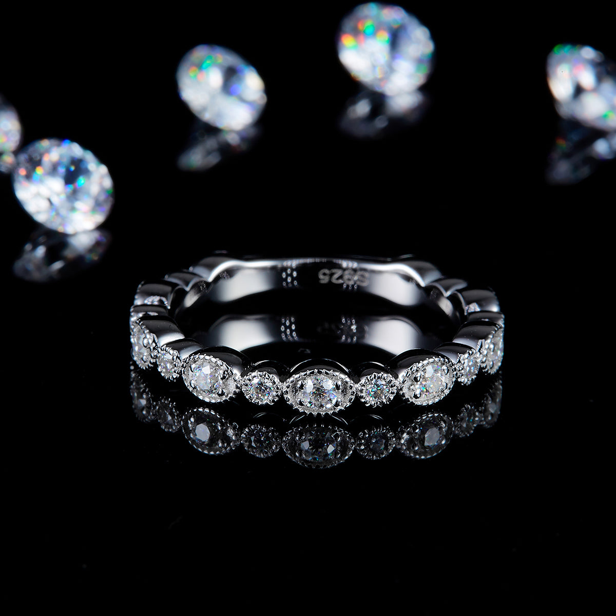 Prologue | Milgrain Oval Band