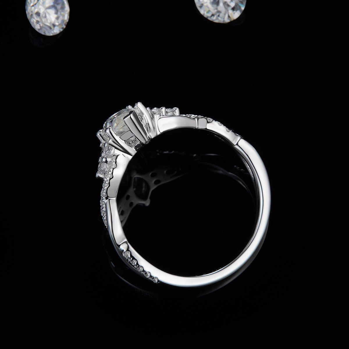 The Chrysalis |Twisted Marquise Cluster
