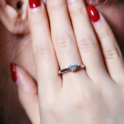 Hearth | Bezel-Set Heart with V-Band