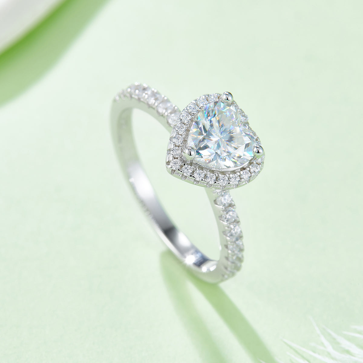 Entwined |Heart Halo with Pave Band
