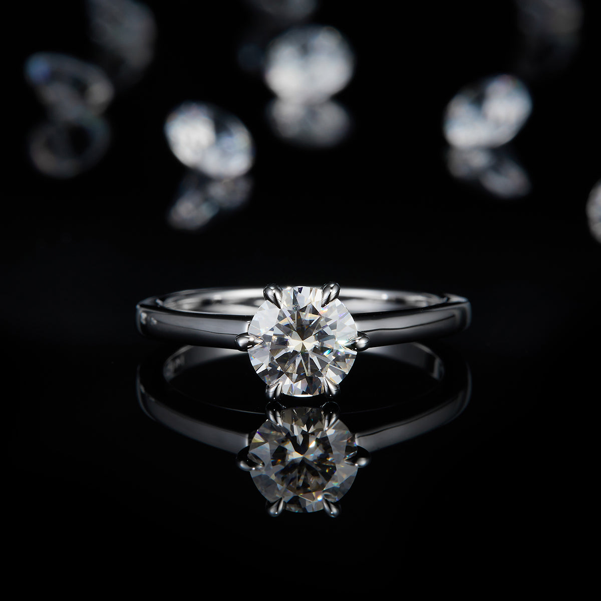 The Classic Guardian · Six-Prong Round Ring