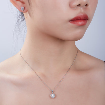 Devotion | Heart-Cut Halo Necklace