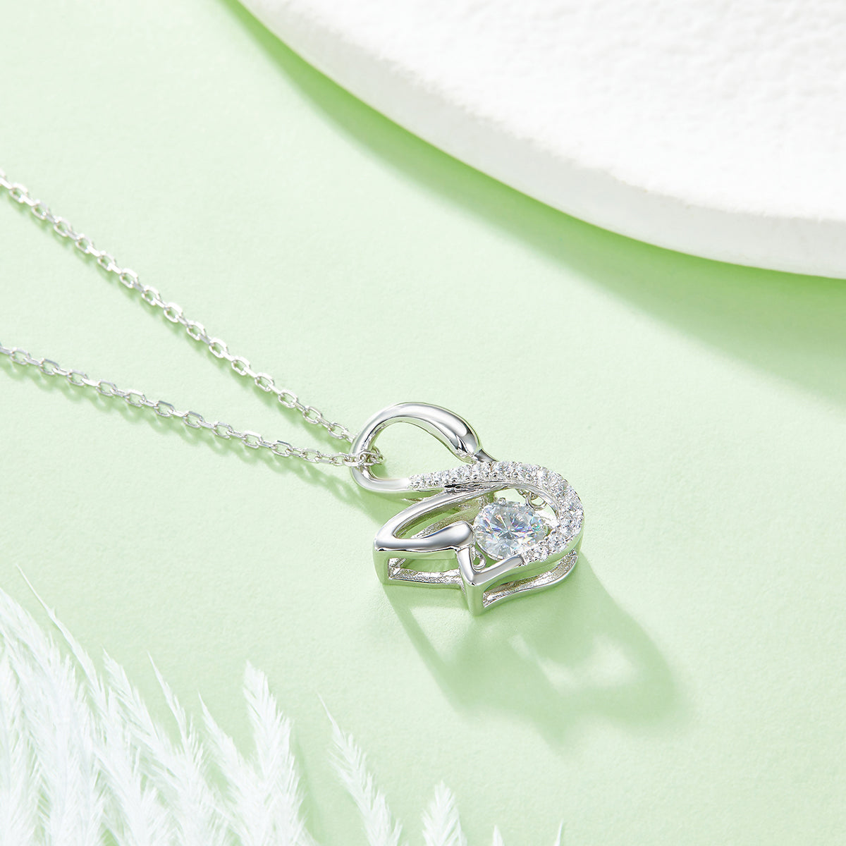 Elegant Grace Swan | The Dancing Swan