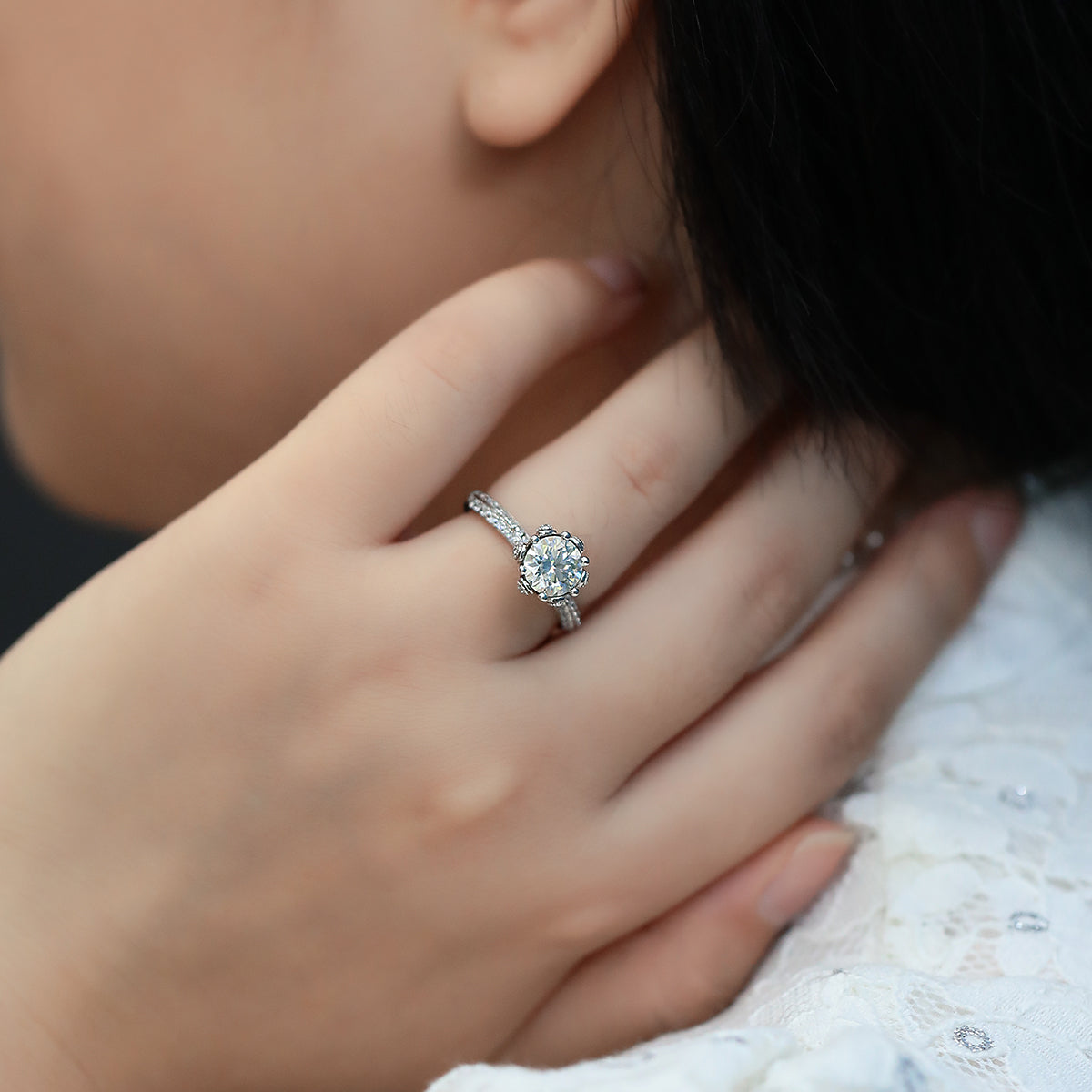 Blooming Radiance | Pavé Petal Setting
