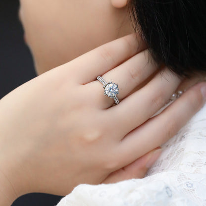 Blooming Radiance | Pavé Petal Setting