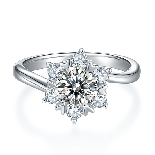 The Eternal Snowflake | Heart-shaped Prongs