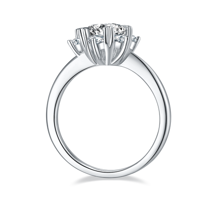 The Eternal Snowflake | Heart-shaped Prongs