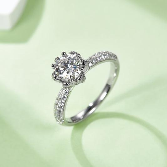 Blooming Radiance | Pavé Petal Setting