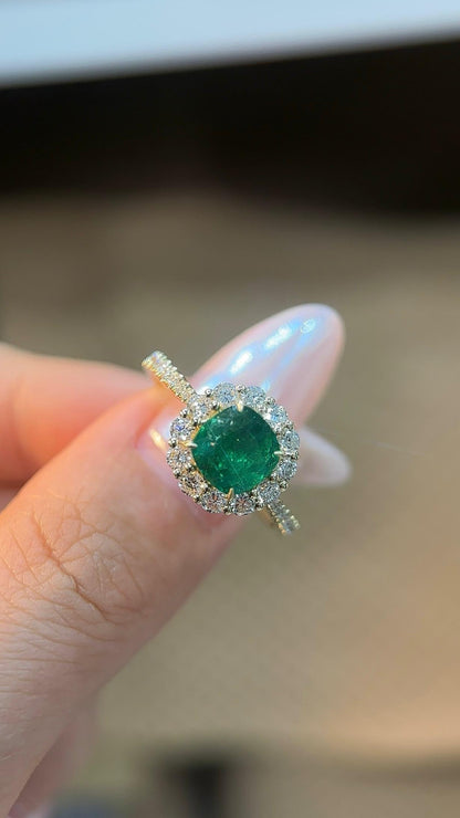 Gilded Emerald | Gemstone Halo Setting
