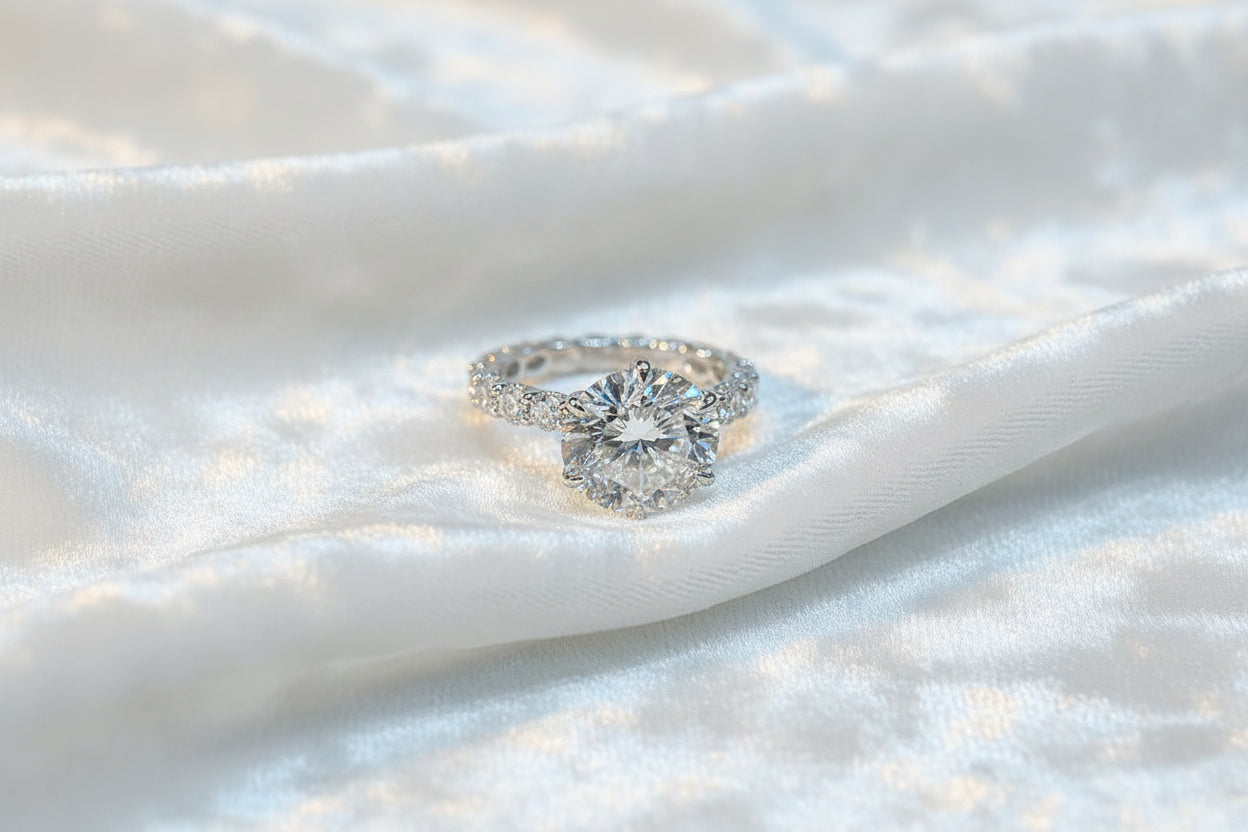 Palace Grandeur | Palace Grandeur | Six-Prong Diamond Pavé Ring Setting