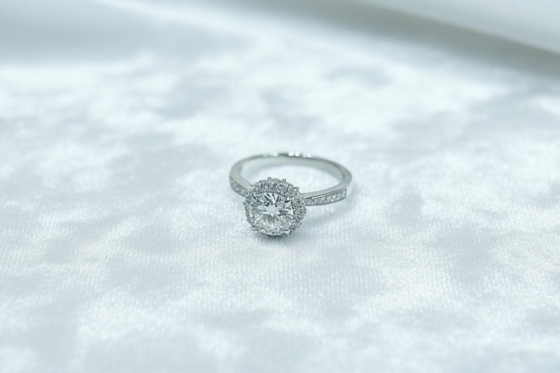 Petal Whisper｜花びらの囁き｜花びら形ダイヤモンドリング台